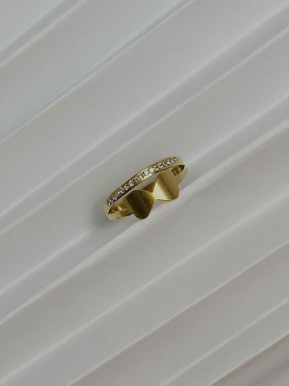 Bloslily double layer bow crystal ring featuring sparkling crystals and a butterfly design on a silver band.