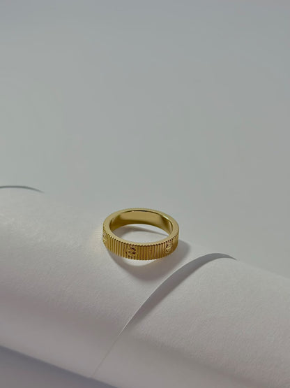 Close-up of Bloslily Cartier Style Screw Ring, a sleek silver jewelry piece with a screw motif design.