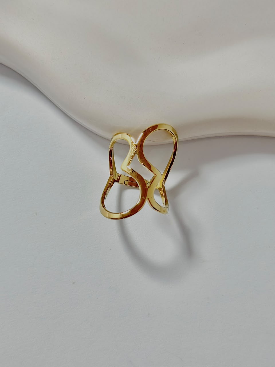 Bloslily heart-shaped adjustable jewelry ring with a funky heart design, perfect for stylish accessories.