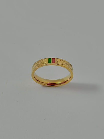 Red and green Gucci-style jewelry ring by Bloslily featuring a bold design and polished finish.
