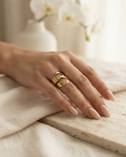 Spiral multi-layer adjustable jewelry ring by Bloslily, featuring a stylish layered design on a white background.